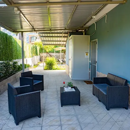 Il Paradiso بيت للعطل باغاني